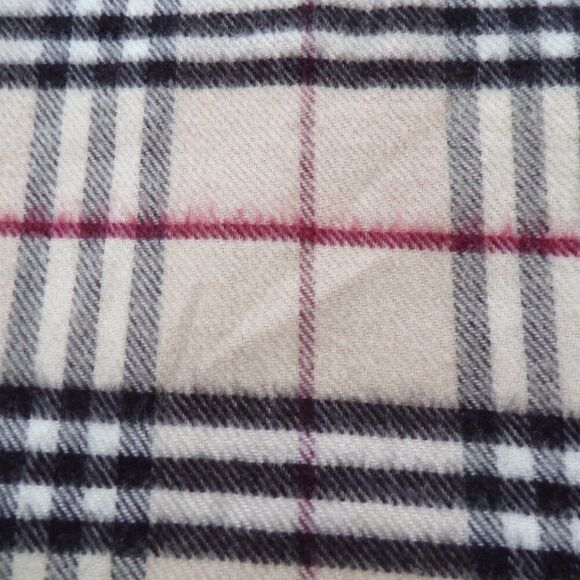 Plaid cashmere scarf - Picture 7 of 7